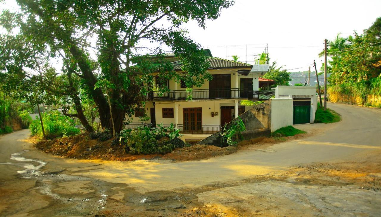 Kandyan Fo Rest المظهر الخارجي الصورة
